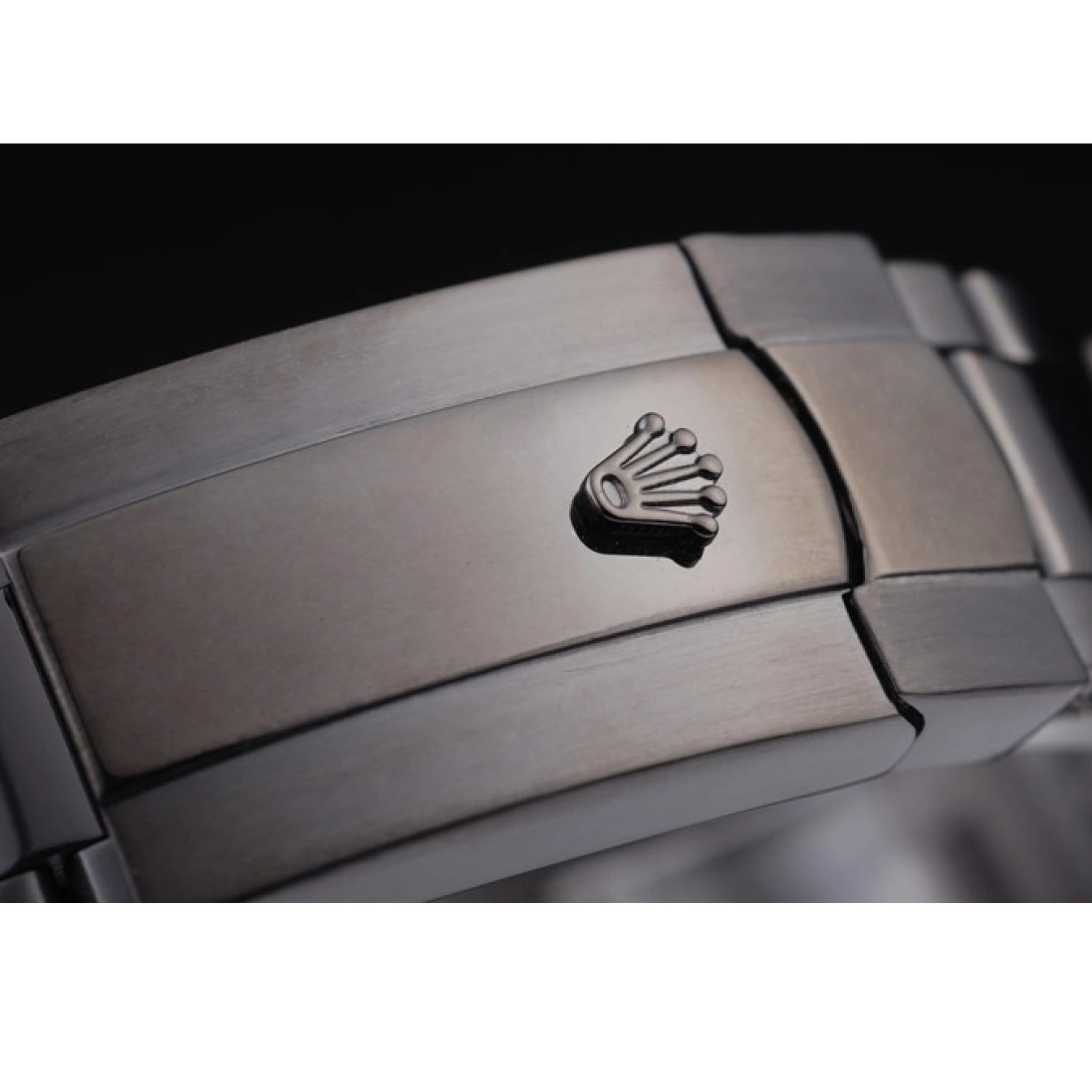Aaa replica watch Saphire Black Tinted Green Pro-Hunter Dial Rolex Milgauss 0607